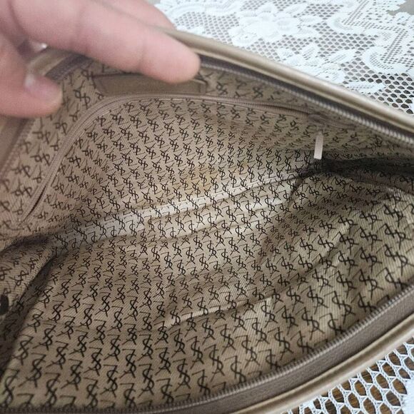 Yves Saint Laurent pouch - Picture 5 of 12